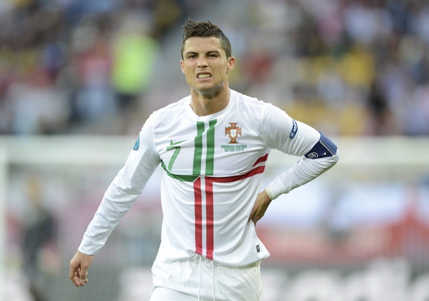 德甲综合：小将补时绝杀 拜仁客场逆转弗赖堡